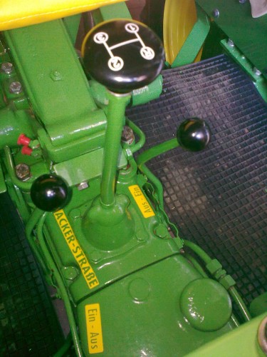 Lanz D1206 Getriebe Beschriftung komplett.jpg