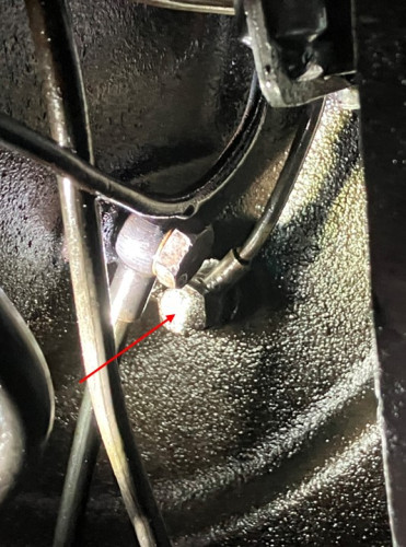 Schmierleitung-2806.JPG (153.27 KiB) 6137-mal betrachtet Schmierleitung-2806.JPG