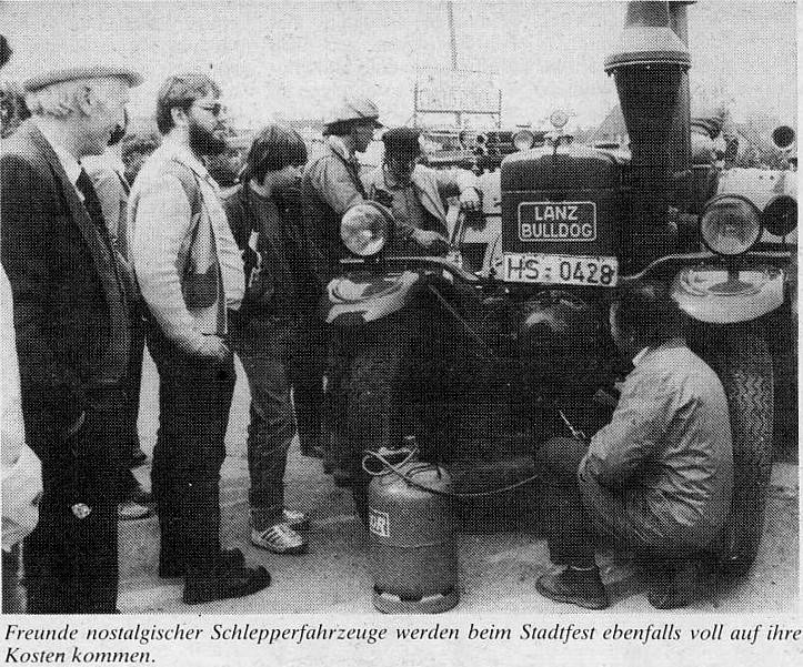 1984: Freunde nostalgischer Schlepperfahrzeuge werden beim Stadtfest ebenfalls voll auf ihre Kosten kommen.